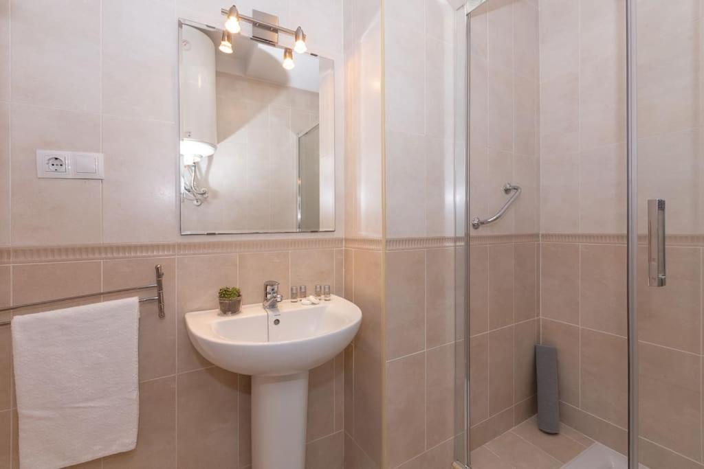 Apartamento Suite Centrico Malaga Zewnętrze zdjęcie